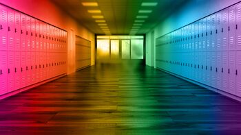 RAINBOW HIGH™: RUNWAY RUSH
