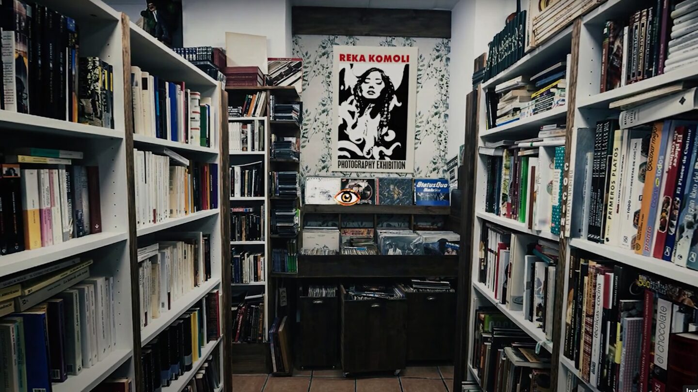 Full Size Image